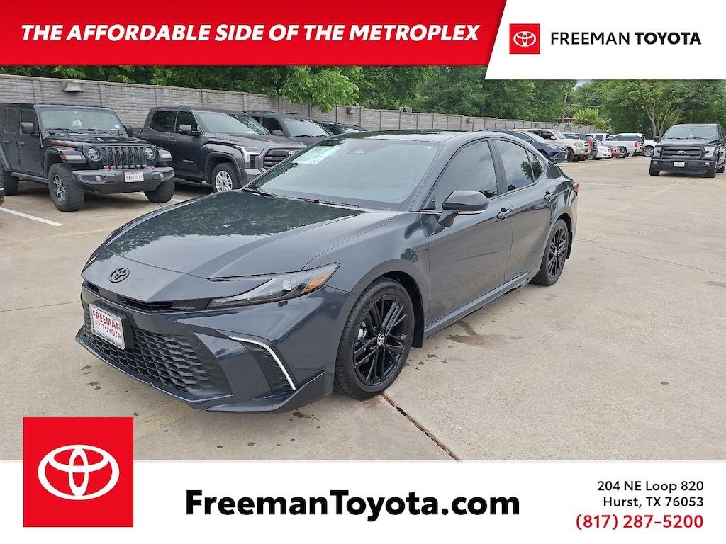 Used 2025 Toyota Camry SE Sedan