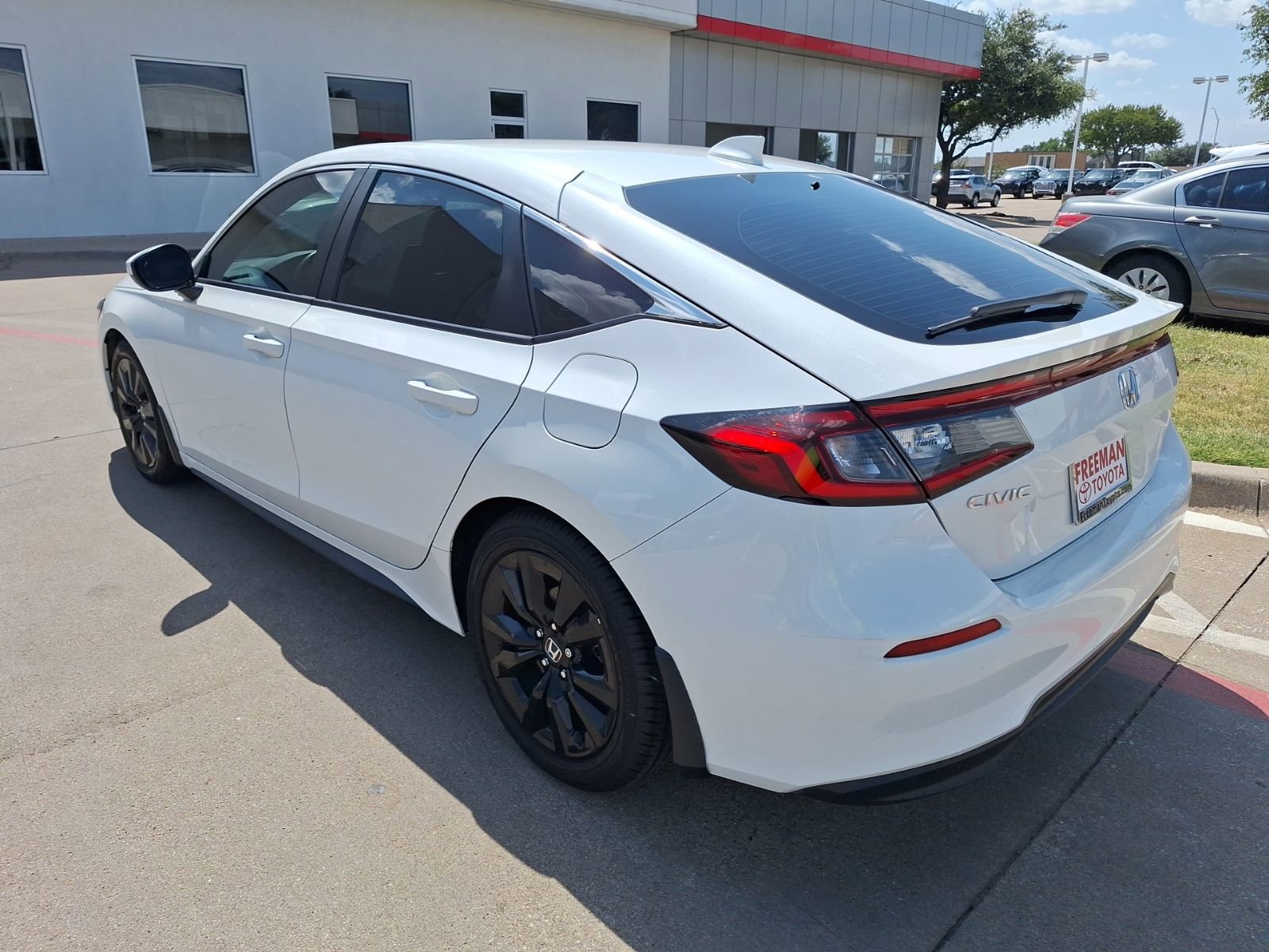 2023 Honda Civic EX-L photo 2