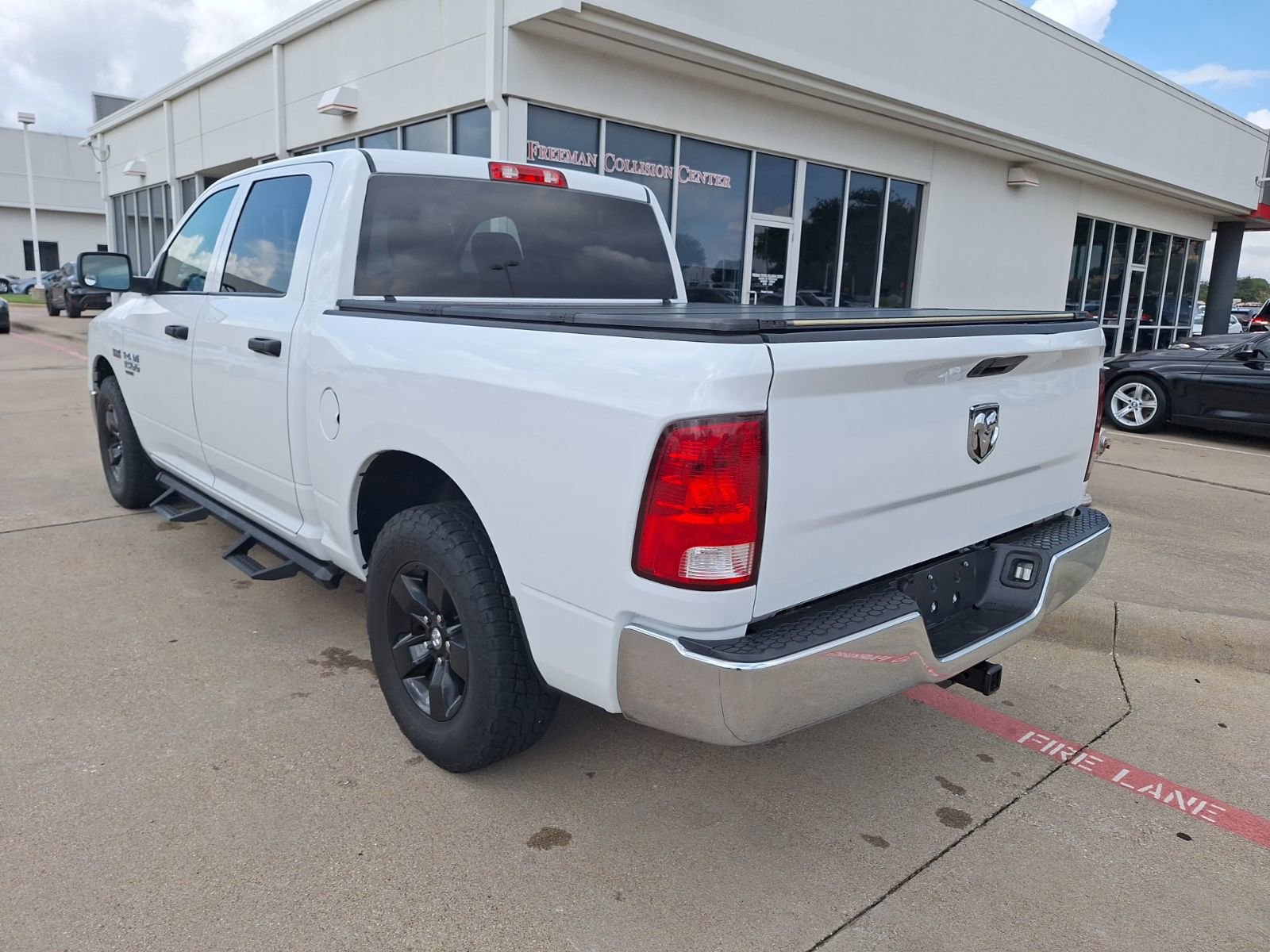 2021 Ram 1500 Classic Tradesman photo 3