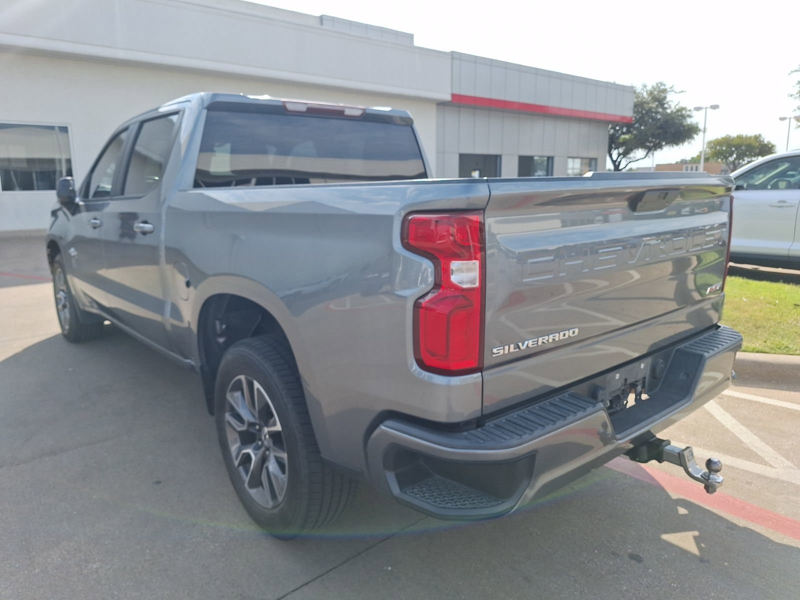 2020 Chevrolet Silverado 1500 Texas Edition photo 3