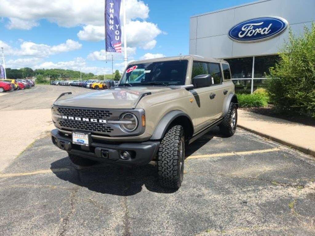 New 2025 Ford Bronco Badlands SUV