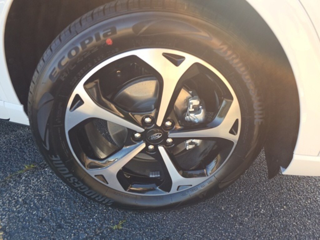 New 2024 Ford Escape ST-Line Select SUV