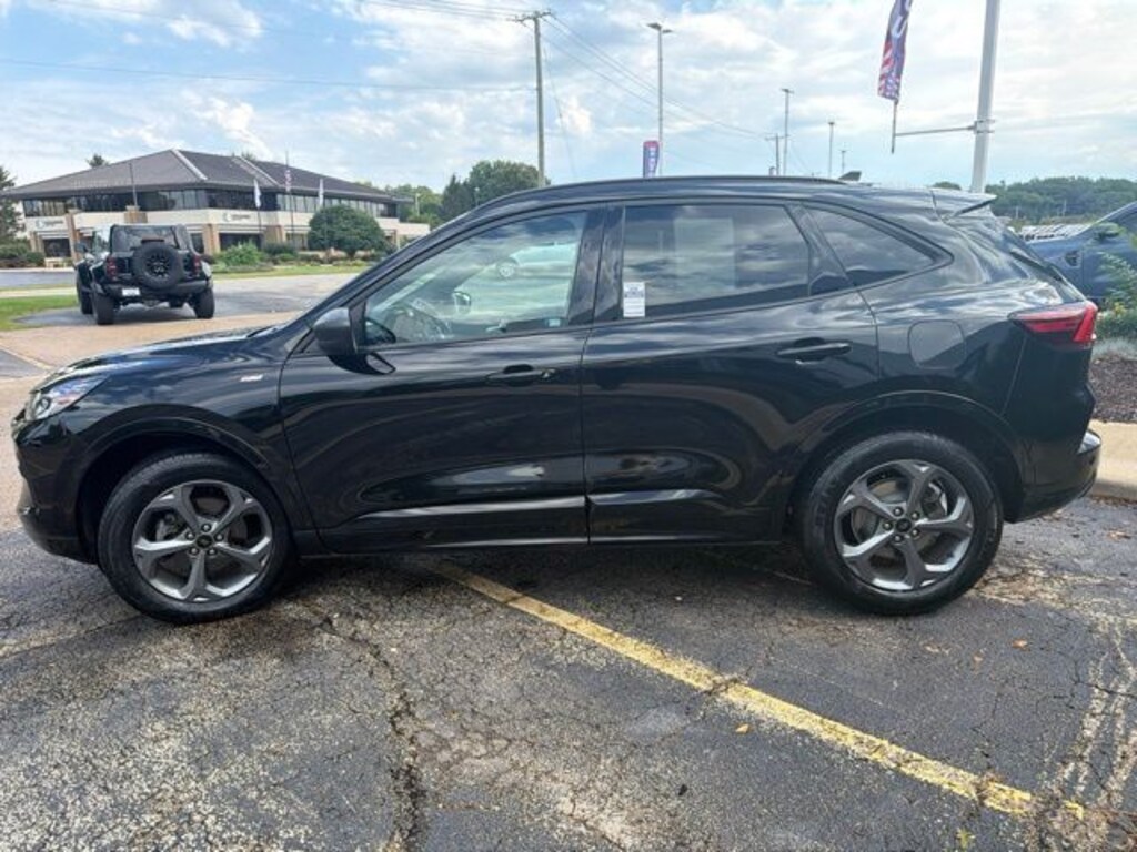 Used 2024 Ford Escape ST-Line SUV
