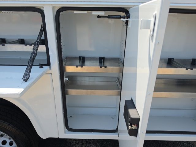 2024 Ford Transit Chassis Cab Base - Photo 24