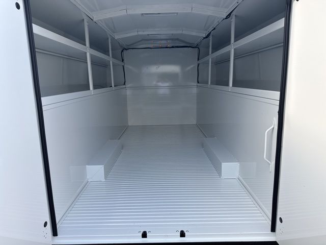 2024 Ford Transit Chassis Cab Base - Photo 11