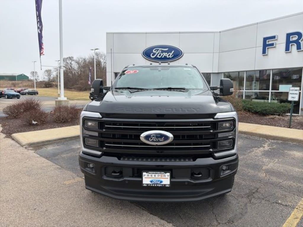 New 2026 Ford F-250SD Platinum Truck Crew Cab