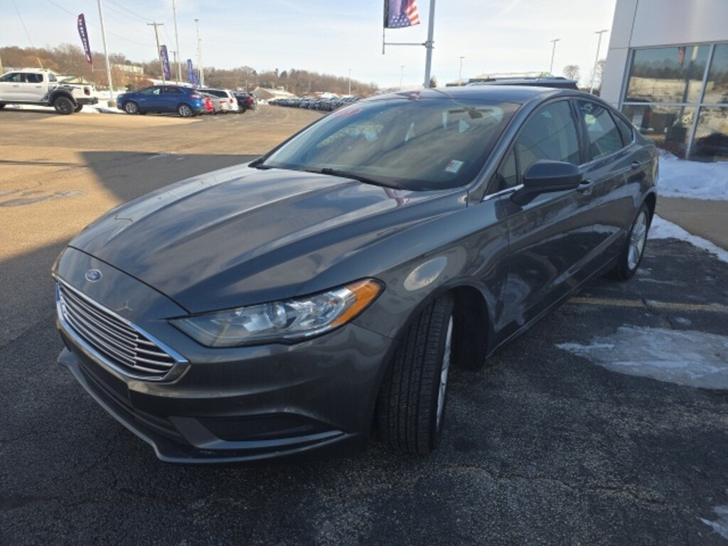 Used 2018 Ford Fusion SE Sedan