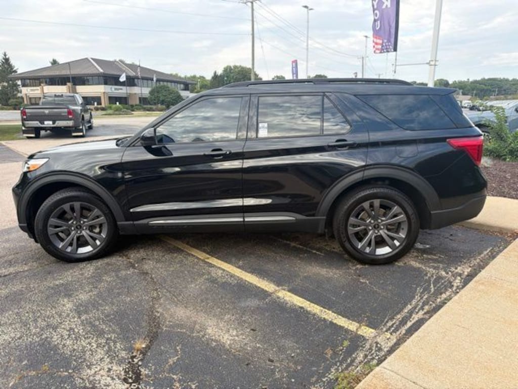 Used 2023 Ford Explorer XLT SUV