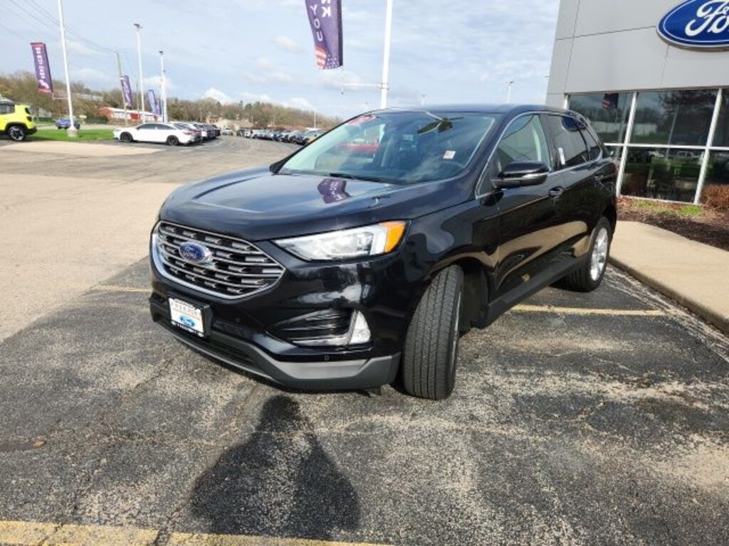 Certified 2022 Ford Edge Titanium SUV
