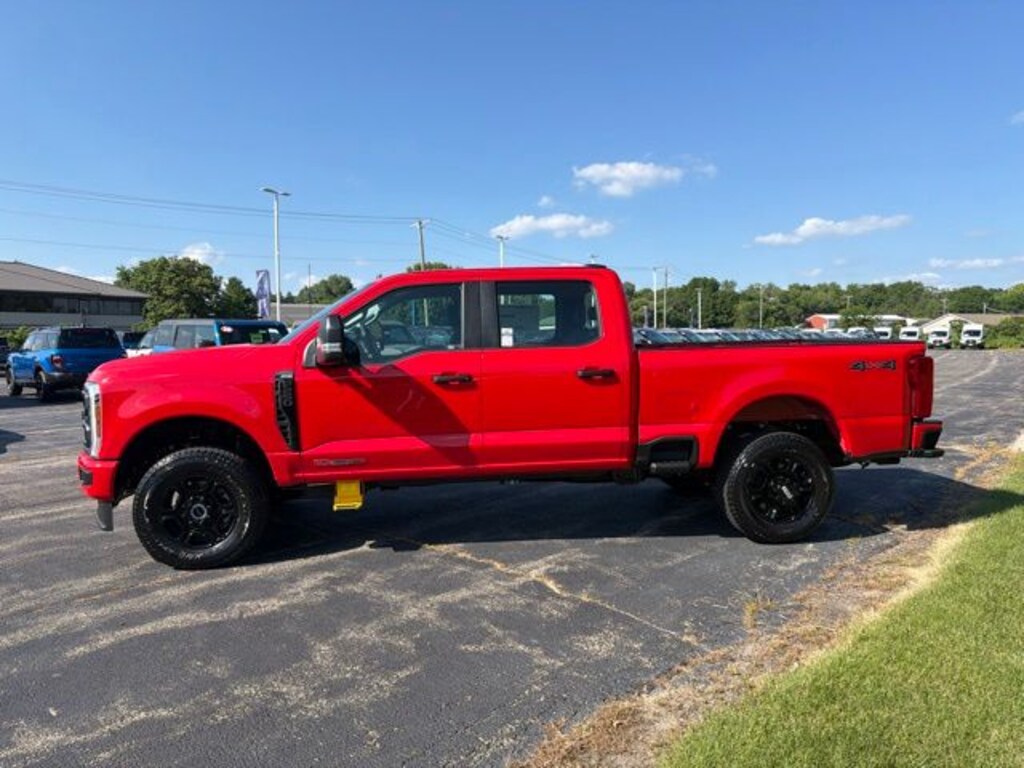 New 2026 Ford F-250SD XL Truck Crew Cab