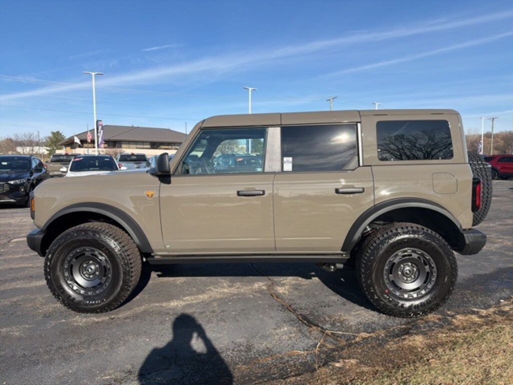 New 2025 Ford Bronco Badlands SUV