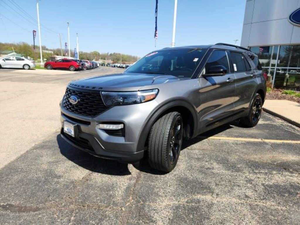 Certified 2023 Ford Explorer ST-Line SUV