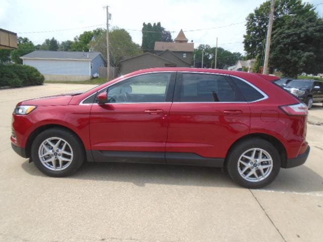 Used 2021 Ford Edge SEL with VIN 2FMPK4J92MBA34521 for sale in Monticello, IA