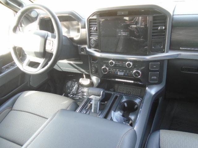 2026 Ford F-150 Lariat - Photo 8