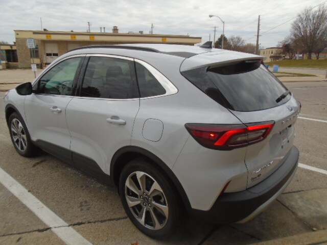 2025 Ford Escape Platinum photo 2