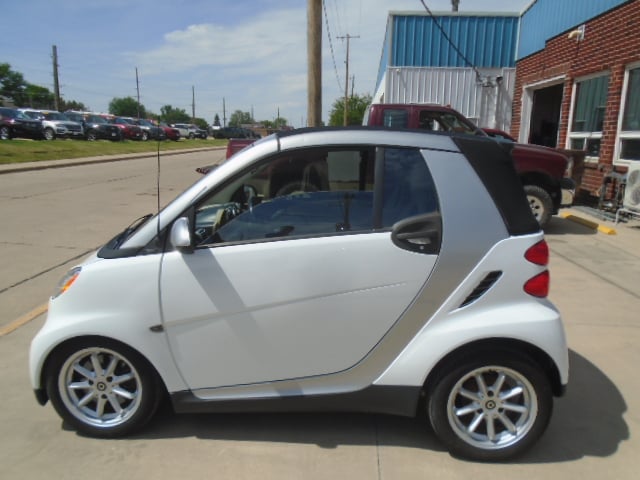 Used 2008 smart fortwo passion with VIN WMEEK31X68K203585 for sale in Monticello, IA