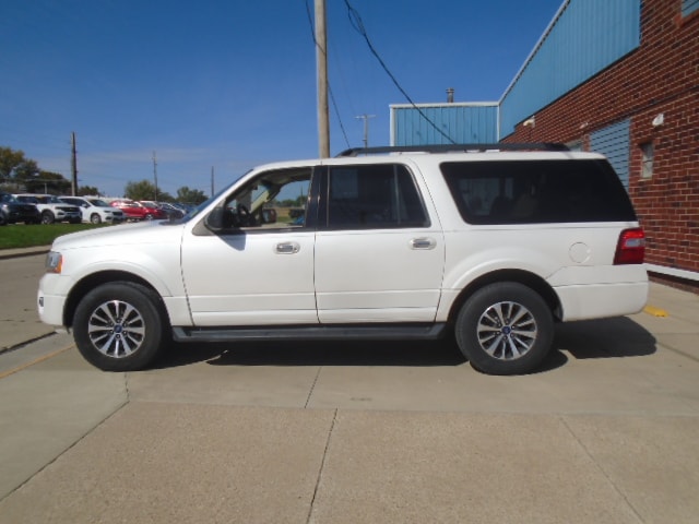Used 2017 Ford Expedition XLT with VIN 1FMJK1JT2HEA79839 for sale in Monticello, IA