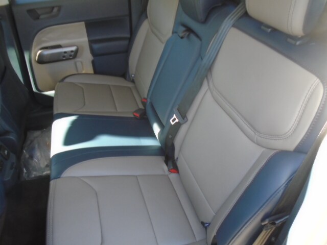 2025 Ford Maverick Lariat photo 2