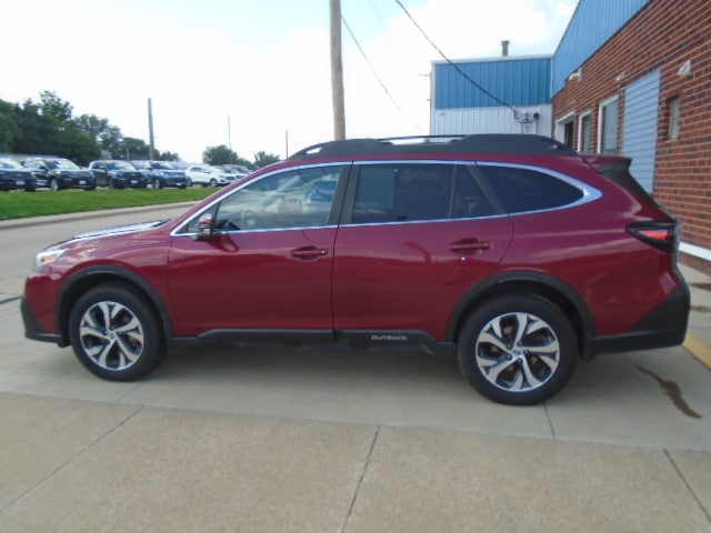 Used 2020 Subaru Outback Limited with VIN 4S4BTANC6L3182486 for sale in Monticello, IA