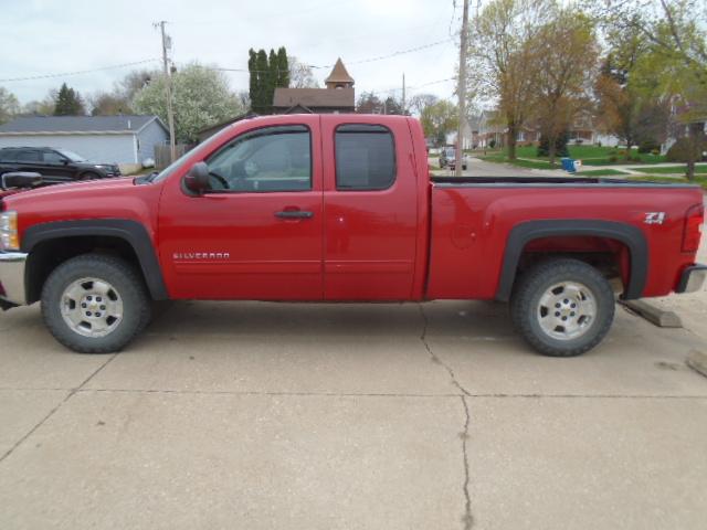 2012 Chevrolet Silverado 1500 LT photo 3