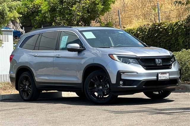 Used 2022 Honda Pilot SE with VIN 5FNYF6H29NB085570 for sale in Santa Ana, CA