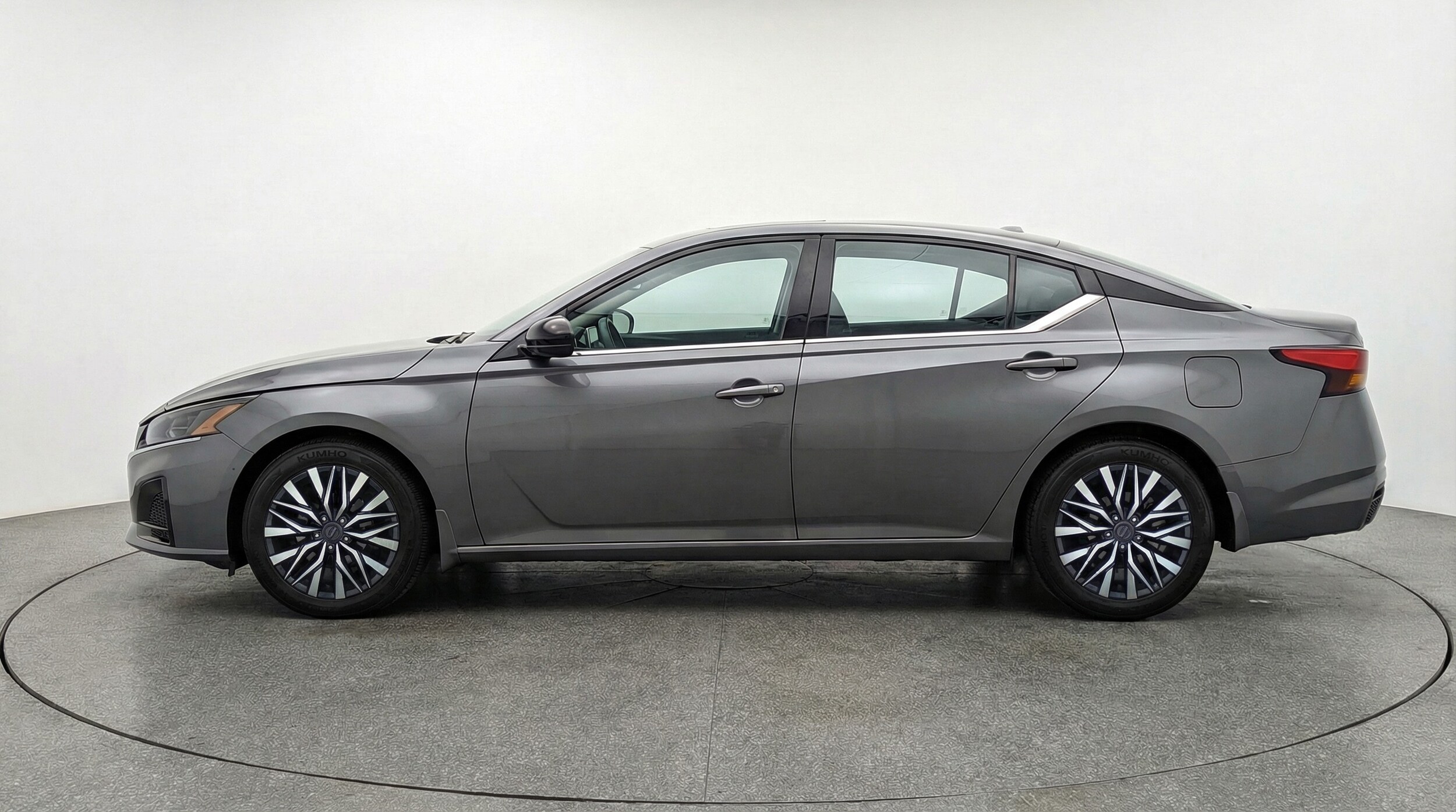 Thumbnail: 2025 Nissan Altima - 4