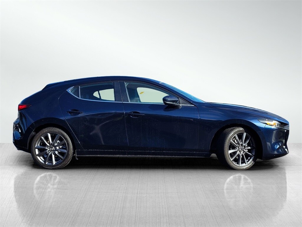2025 Mazda Mazda3 Hatchback 2.5 s Preferred photo 3