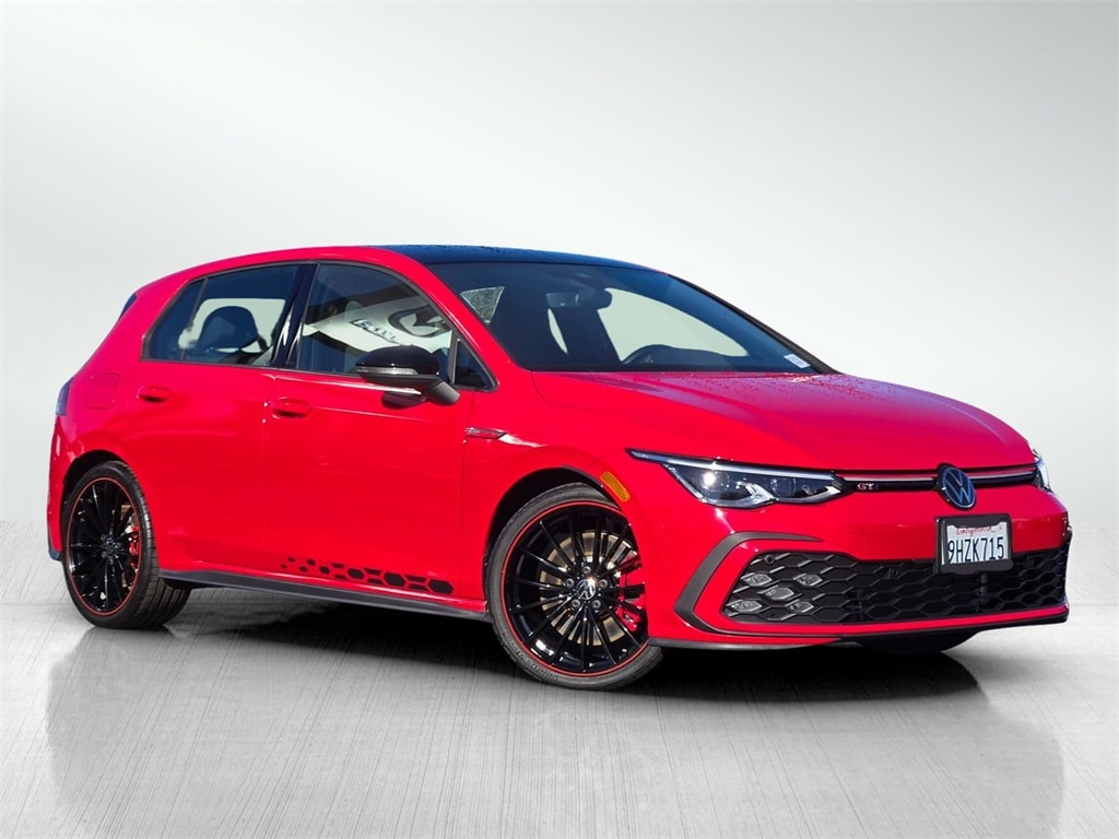 2023 Volkswagen Golf GTI 40TH Anniversary Edition's photo