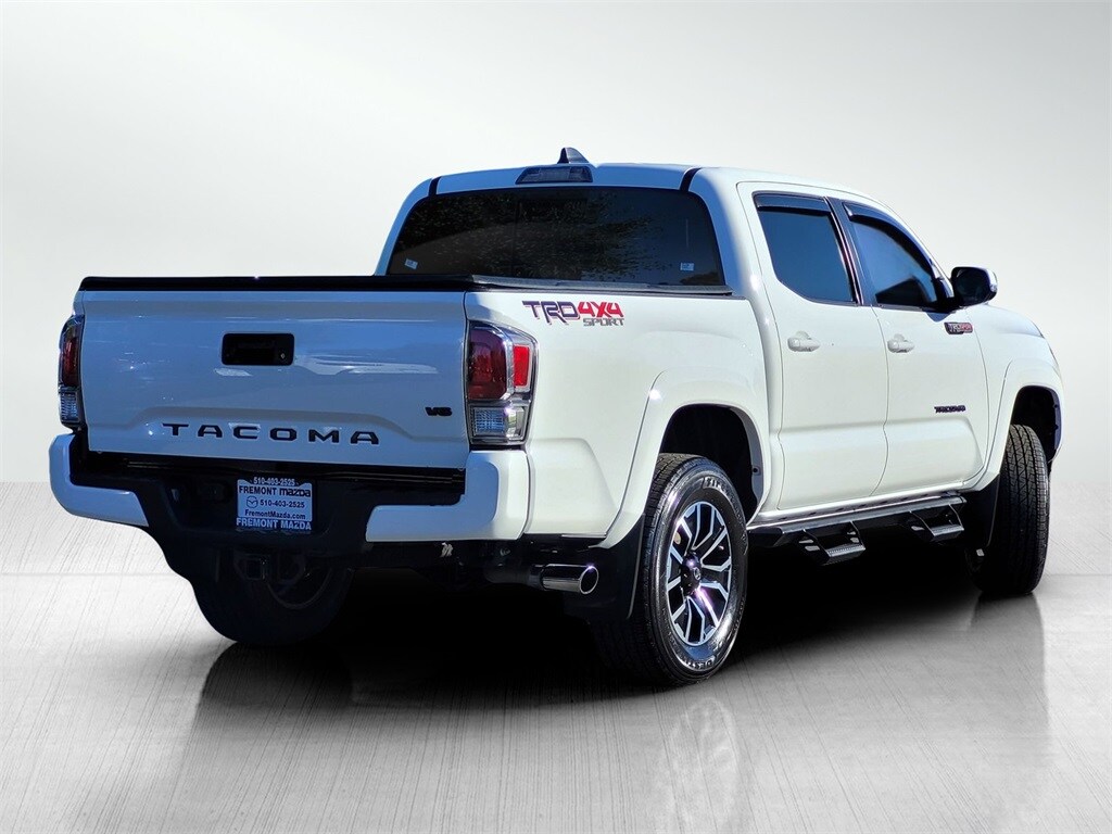 2020 Toyota Tacoma TRD Sport photo 4