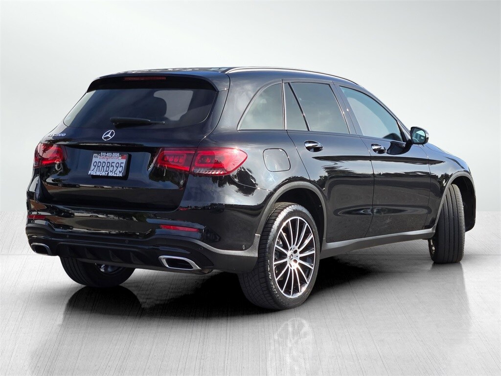 2022 Mercedes Benz GLC 300 photo 3