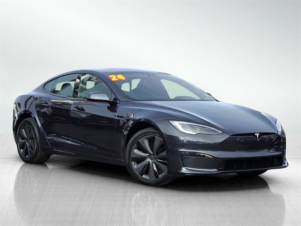 2024 Tesla Model S Base's photo
