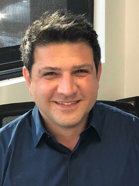 Staff member Ehsan Meili from ID_5b88f7606080