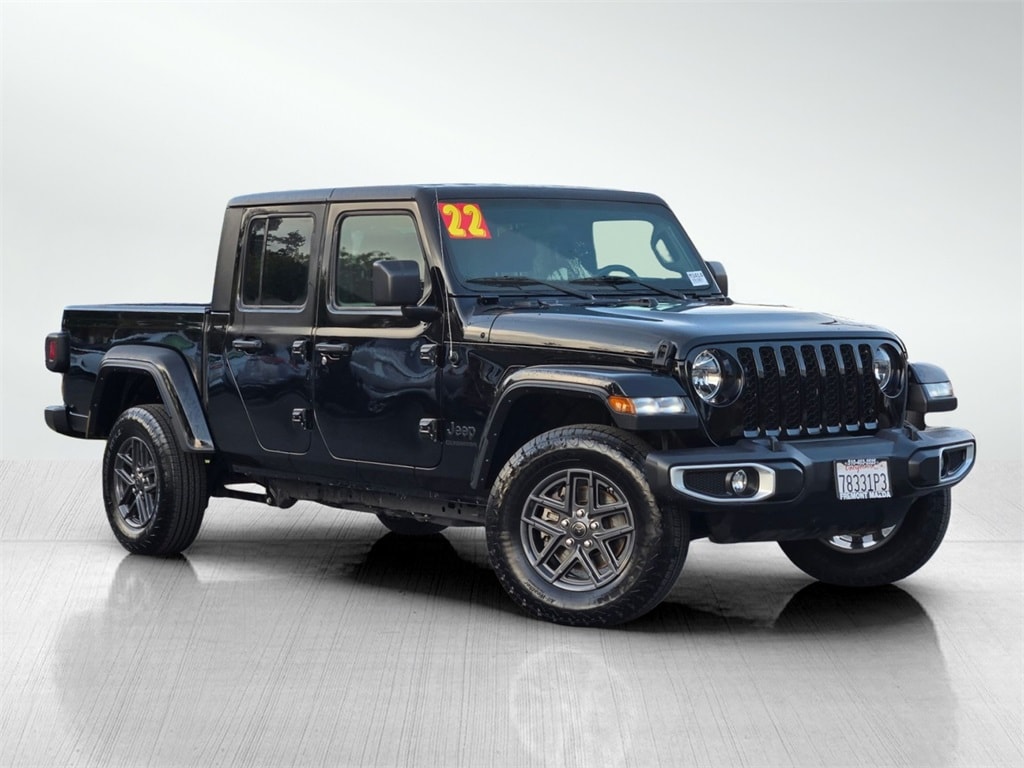 2022 Jeep Gladiator Sport S's photo