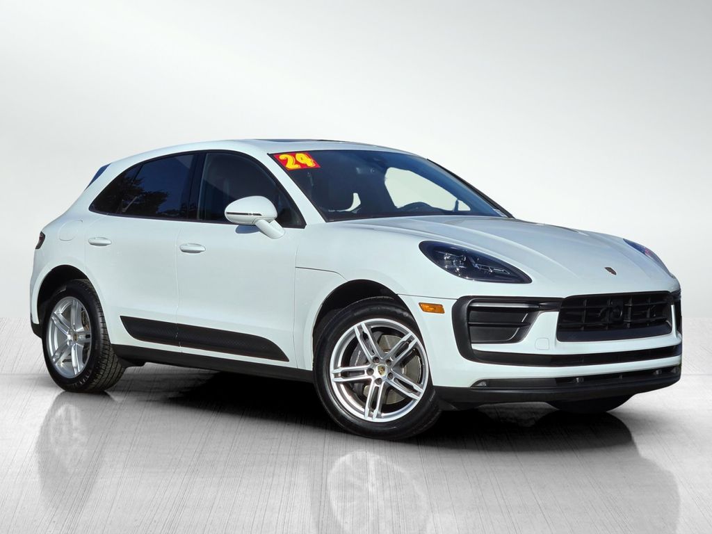 2024 Porsche Macan