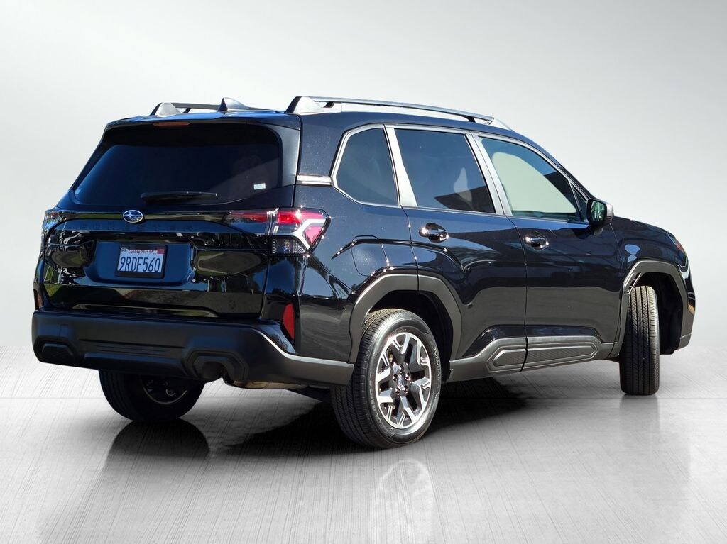 Used 2025 Subaru Forester Premium SUV