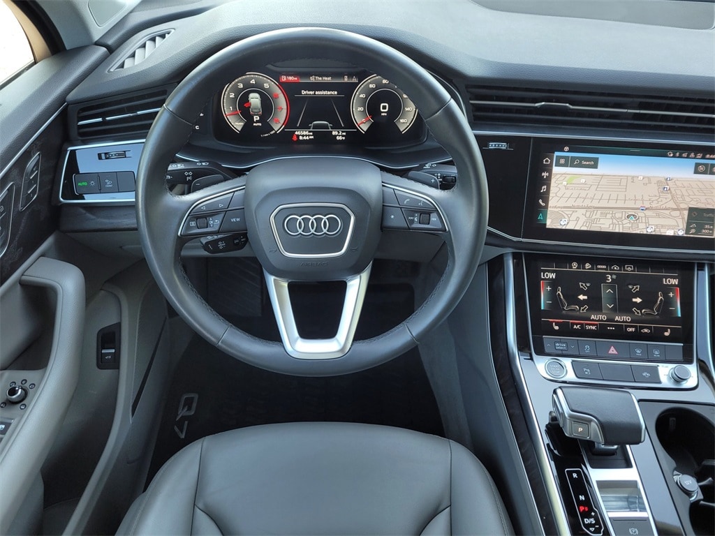 2022 Audi Q7 Premium Plus - Photo 16