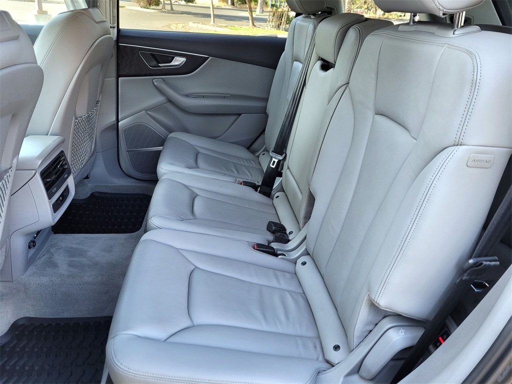 2022 Audi Q7 Premium Plus - Photo 14