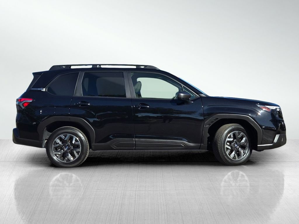 Used 2025 Subaru Forester Premium SUV