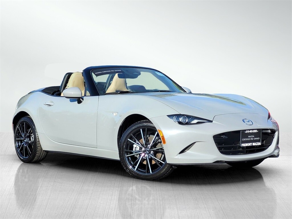 2024 Mazda MX-5 Miata Miata Grand Touring photo 2