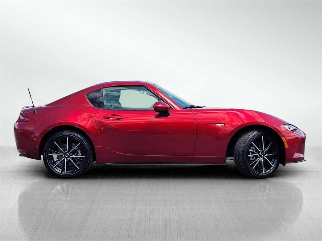 2024 Mazda MX-5 Miata Miata RF Grand Touring photo 3