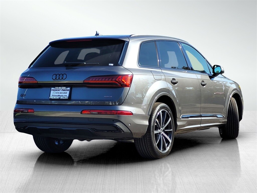 2022 Audi Q7 55 Premium Plus photo 4