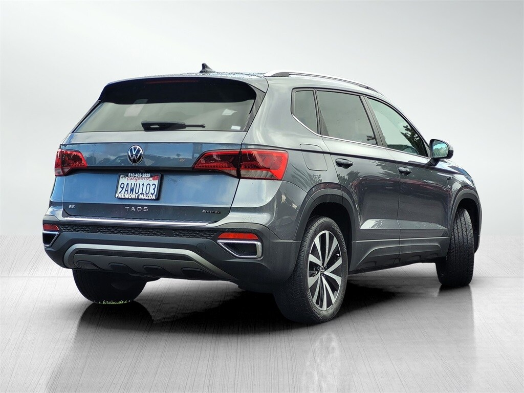 2022 Volkswagen Taos SE photo 4