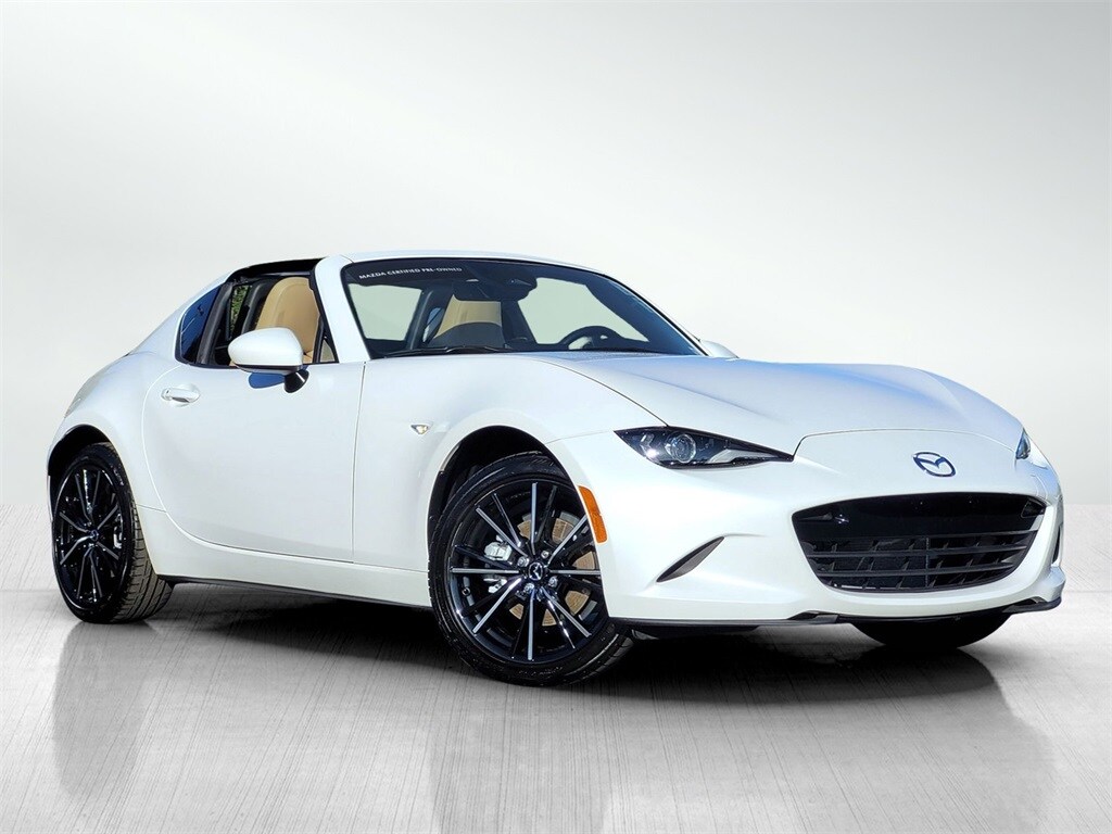2024 Mazda MX-5 Miata Miata RF Grand Touring photo 2