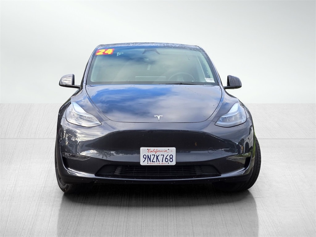 Used 2024 Tesla Model Y Long Range with VIN 7SAYGDEE8RF184826 for sale in Newark, CA
