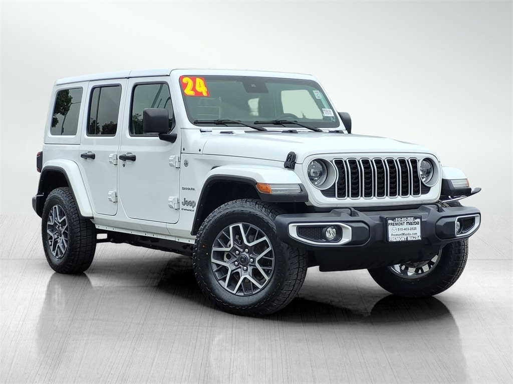 2024 Jeep Wrangler 4-Door Sahara's photo