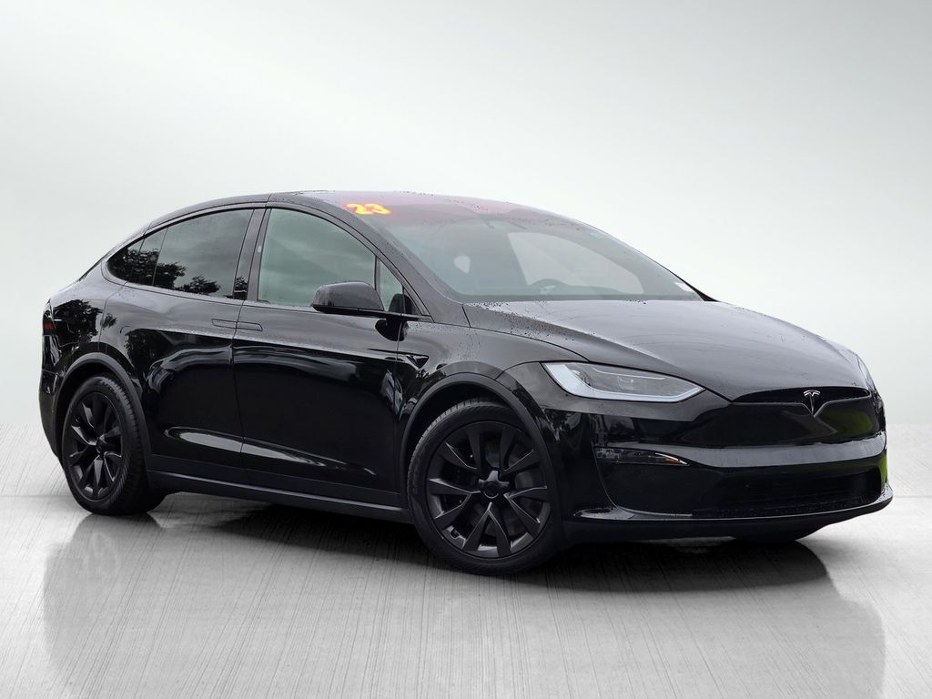 2023 Tesla Model X Long Range's photo