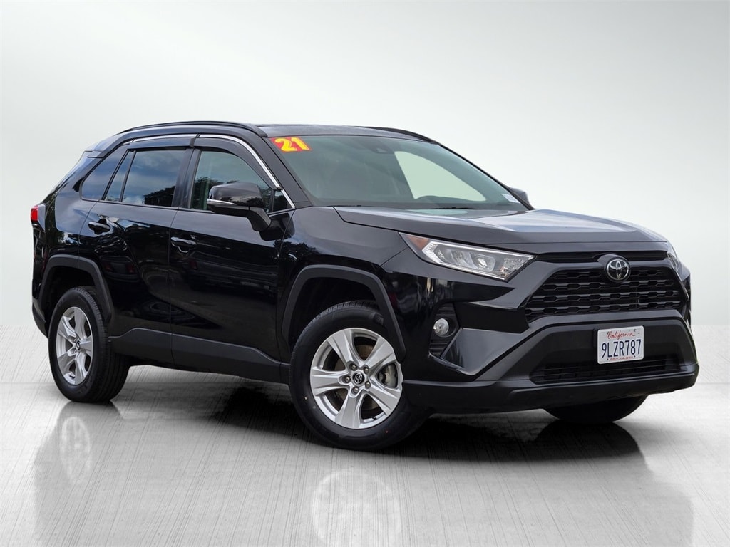 Used 2021 Toyota RAV4 XLE SUV