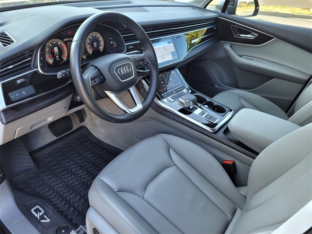 2022 Audi Q7 Premium Plus - Photo 11