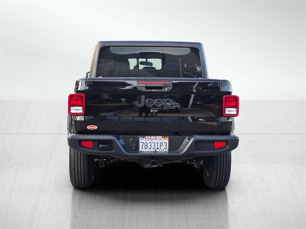 Used 2022 Jeep Gladiator Sport Truck Crew Cab