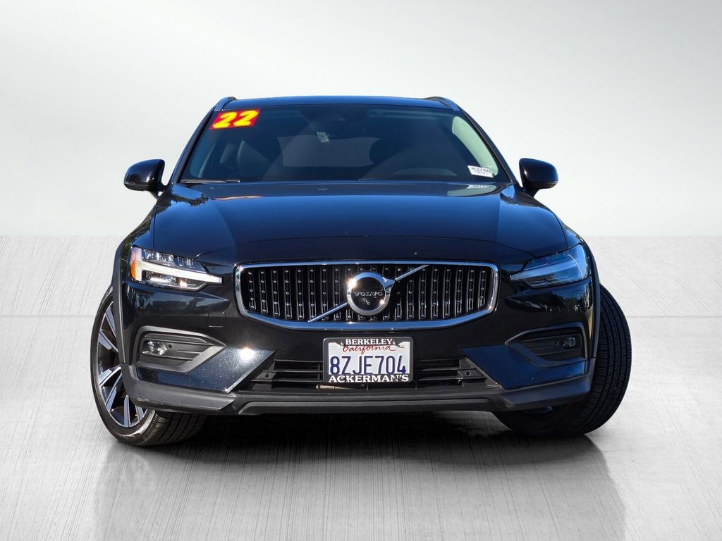 Used 2022 Volvo V60 Cross Country T5 Wagon